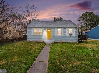 217 Locust Ave, Colonial Beach, VA 22443