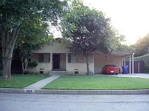 3 bed, 1700 sqft, $5,450 — Photo 2