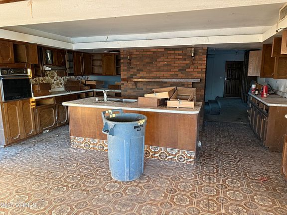 4th image of 3714 W BEHREND Drive