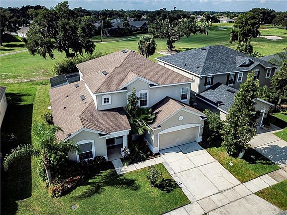2nd image of 2320 The Oaks Blvd