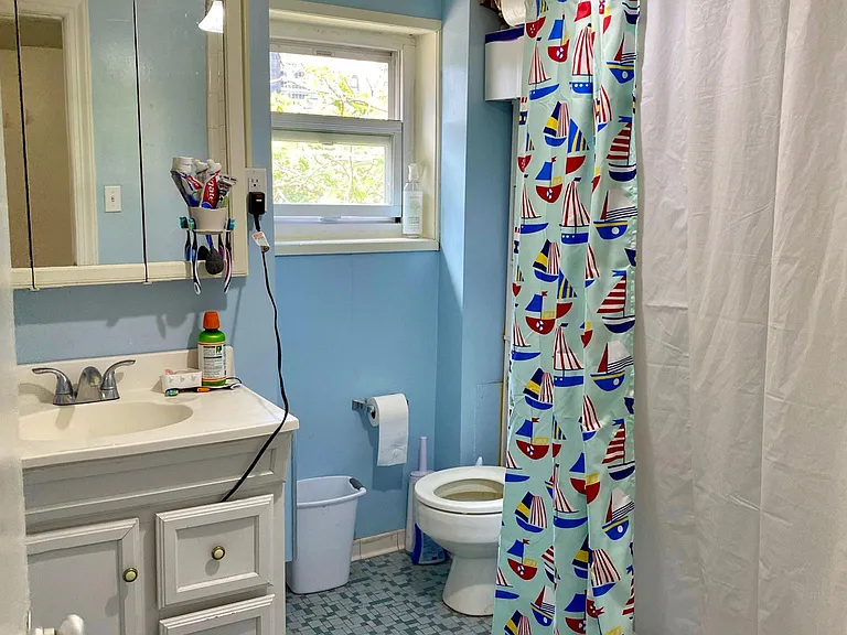 117 N 20th St #7 — Photo 6
