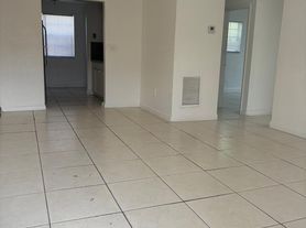 1222 NW 46th St, Miami, FL