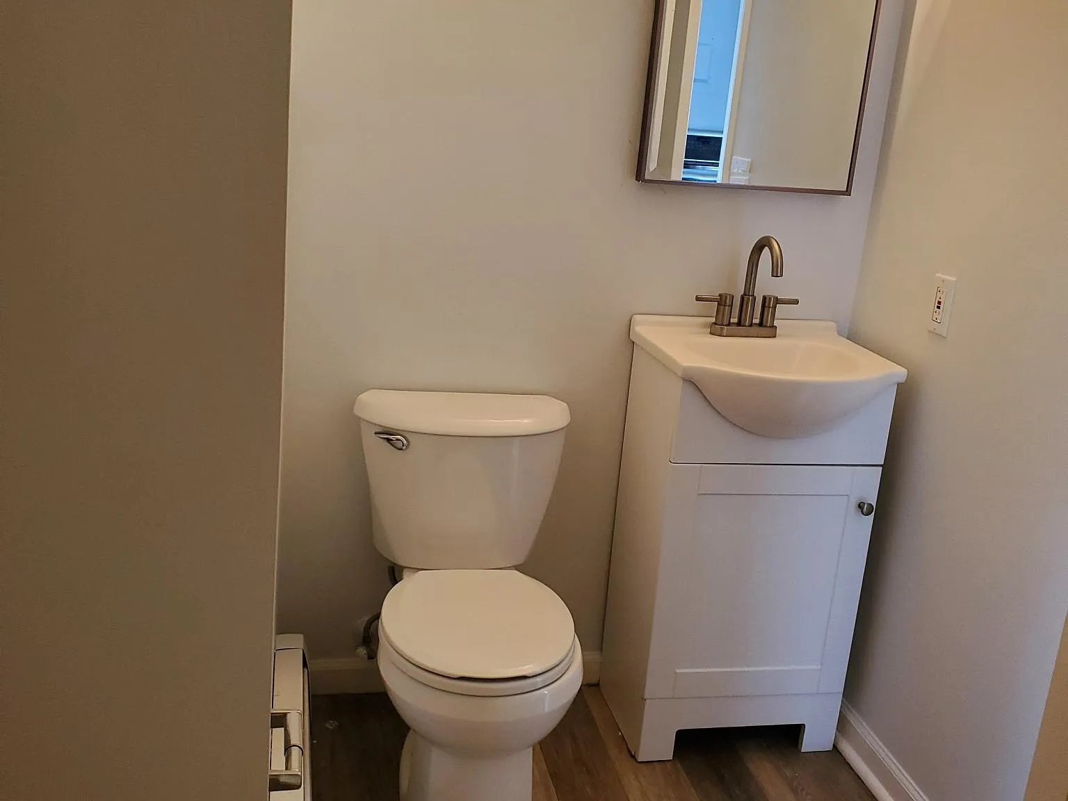 Studio, 400 sqft, $1,100 — Photo 3