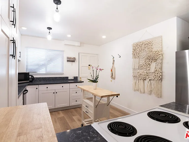6479 Kanan Dume Rd #24 — Photo 10