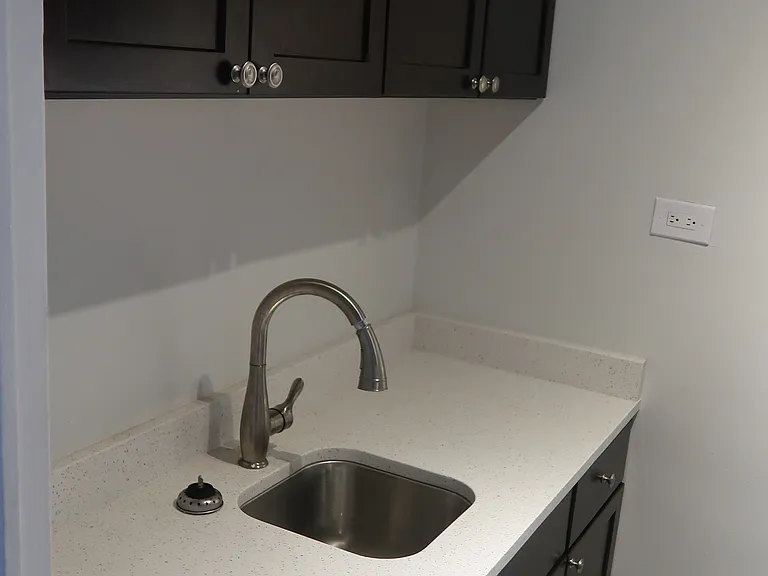 534 W Startford Pl — Photo 36