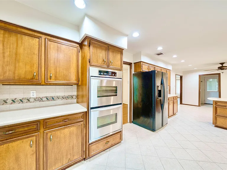 7914 Candle Ln — Photo 26