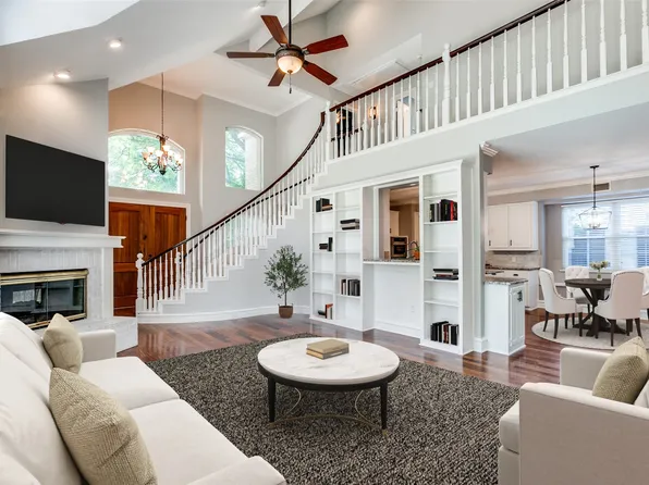 18007 Benchmark Dr, Dallas, TX 75252
