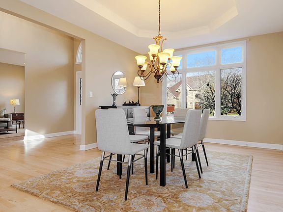 Formal Dining Room w/ Recessed Ceiling/Crown Mould