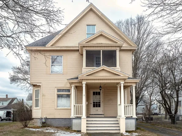 12 Woronoco Ave, Westfield, MA 01085