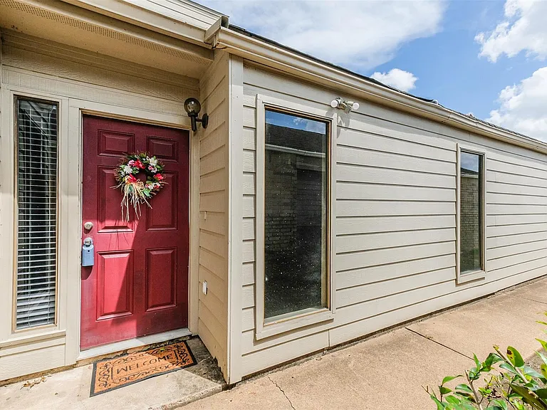 514 Shady Dale Dr — Photo 3