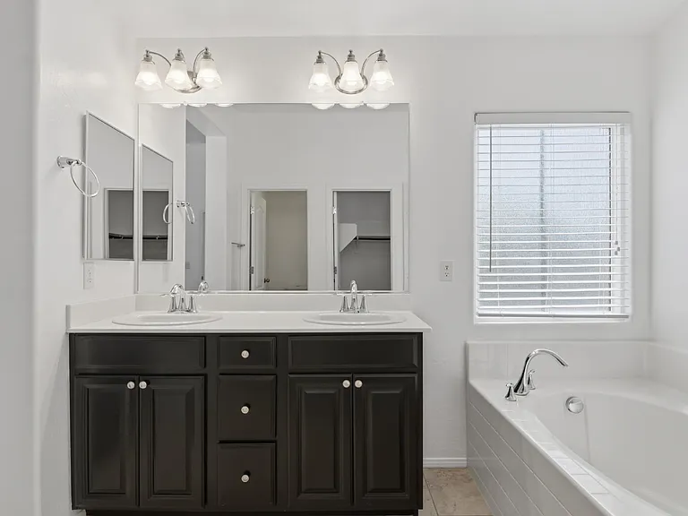 7373 Puddle Duck St — Photo 22