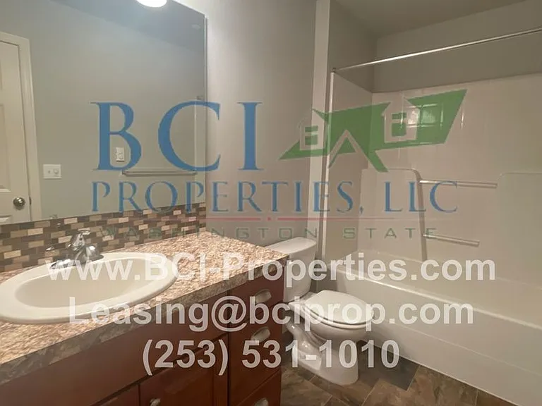 16427 77th Avenue Ct E — Photo 12