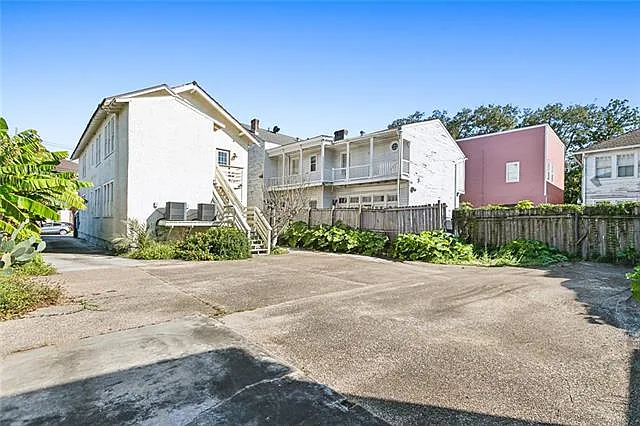 1754 Jackson Ave — Photo 11