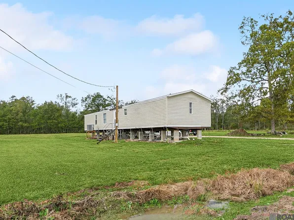 45162 Butch Gore Rd, Saint Amant, LA 70774