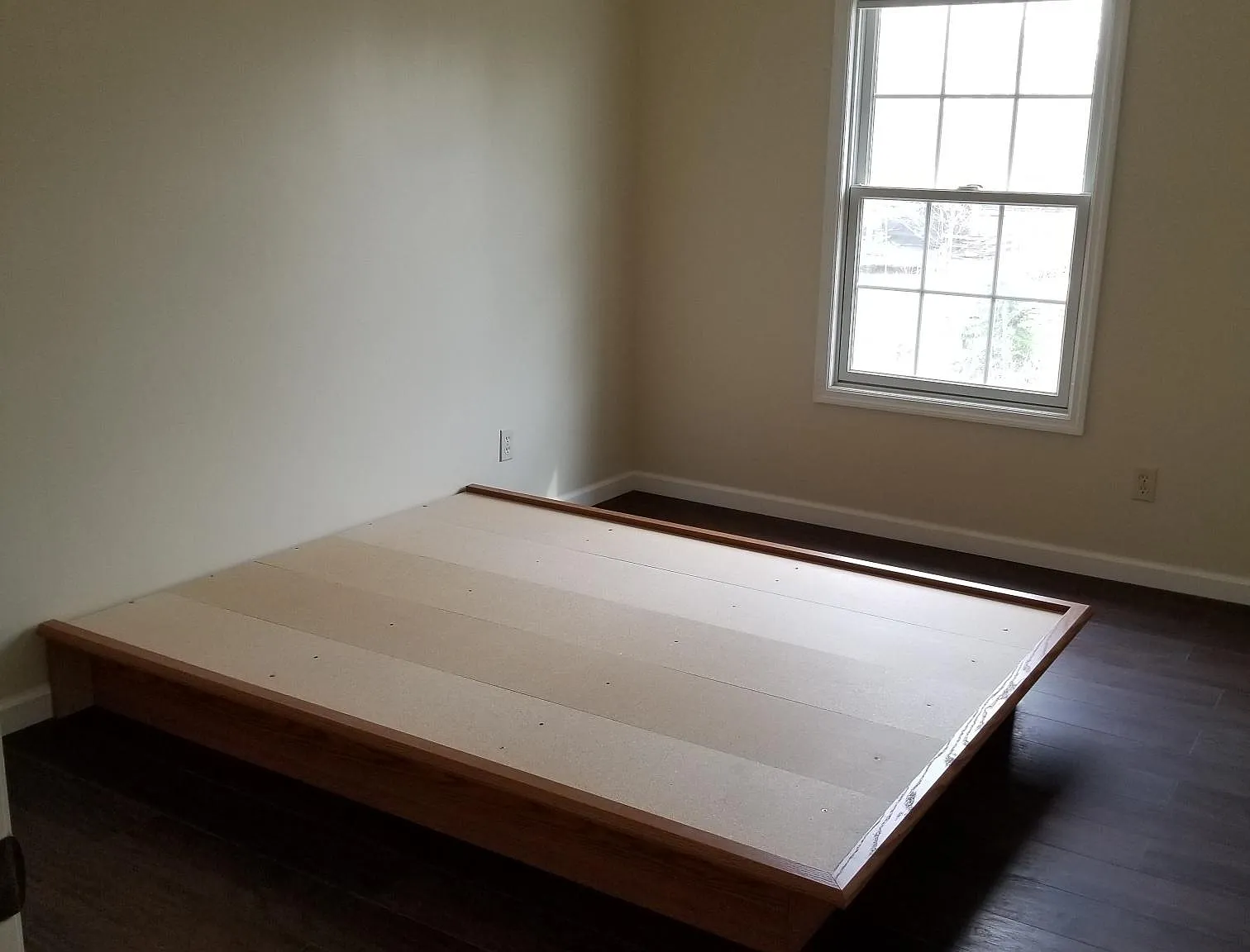 2 bed, 1200 sqft, $1,800 — Photo 1