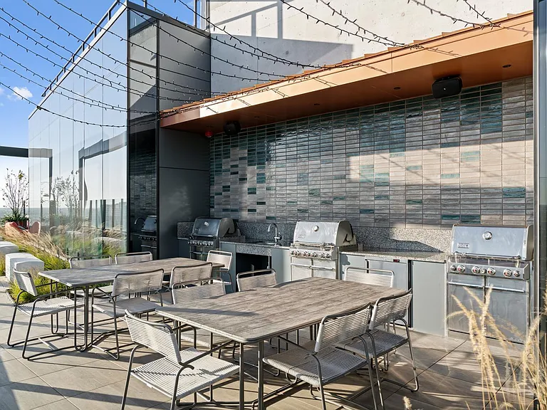 The Avra West Loop — Photo 29