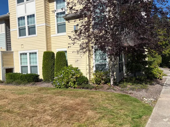 22663 NE Alder Crest Dr #101, Redmond, WA 98053