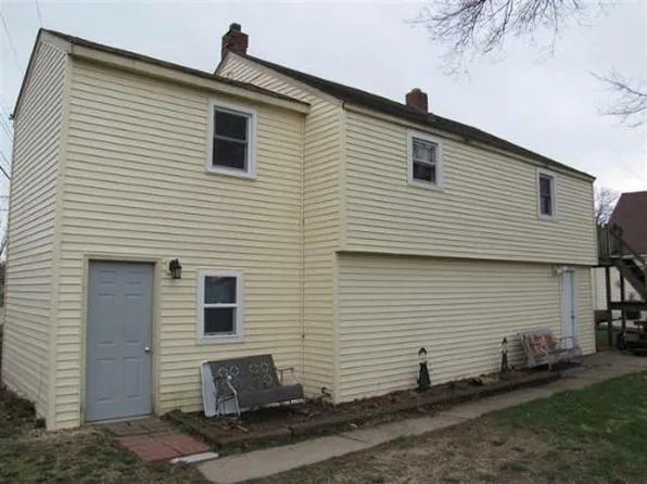 7219 1/2 N 2nd St, Machesney Park, IL 61115