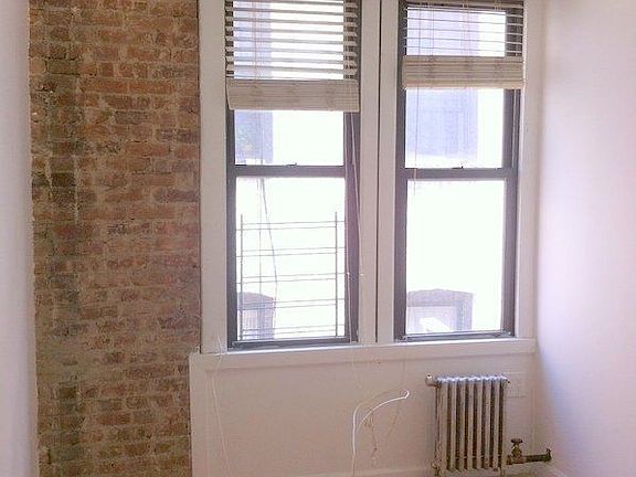 4th image of 527 W 135th St APT 4D