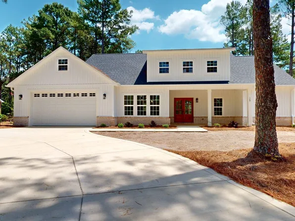 129 Laurel Oak Lane, Pinebluff, NC 28373