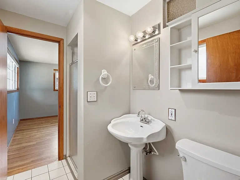 6520 N Sutherlin St — Photo 13