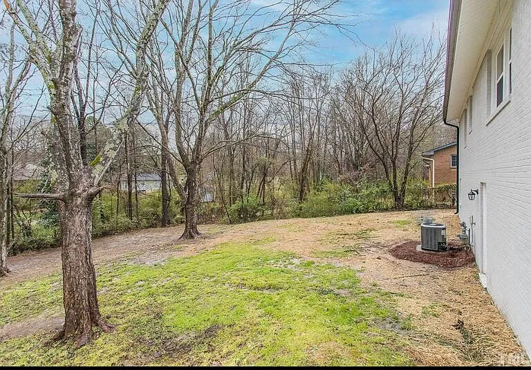 2809 Newark Dr — Photo 29