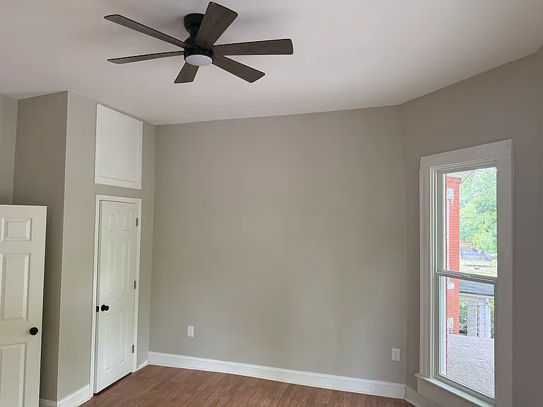 3834 Southern Pkwy #1 — Photo 4