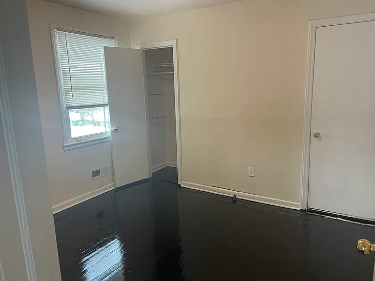 629 Wagner Cir — Photo 14