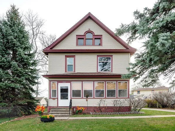 1921 Laurel Ave, Minneapolis, MN 55405