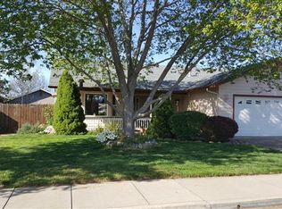 2130 N Star Dr, Grants Pass, OR