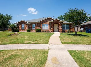 7218 Compass Point Dr, Rowlett, TX 75089