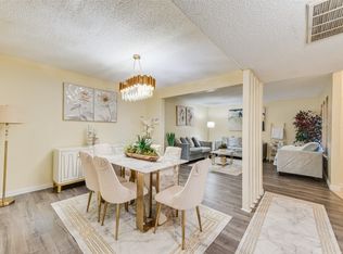 527 Towne House Ln, Richardson, TX 75081