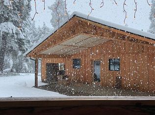 284 Rays Ln, Tenmile, OR 97481