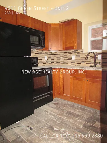 4011 Green St Photo 1