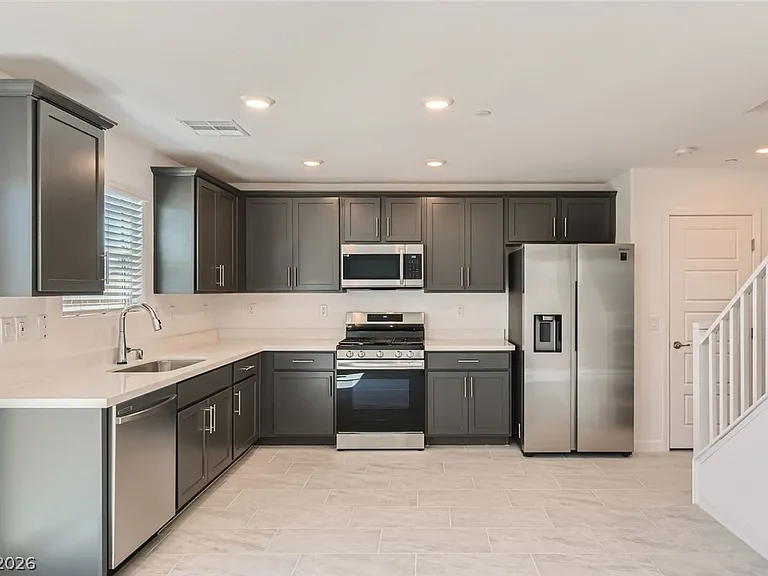 313 Bay Village Pl — Photo 4