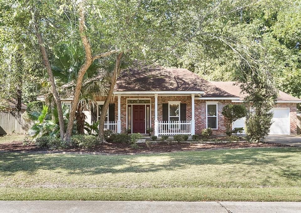 1st image of 623 Plantation Blvd