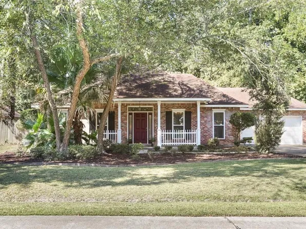 623 Plantation Blvd, Mandeville, LA 70448