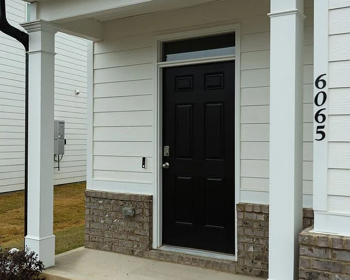 6065 Beadlow St — Photo 3