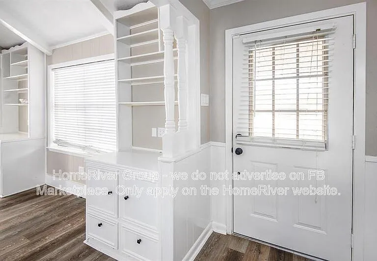 12510 Old River Dr — Photo 7