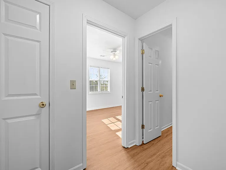 Austin Place Apartments — Photo 14