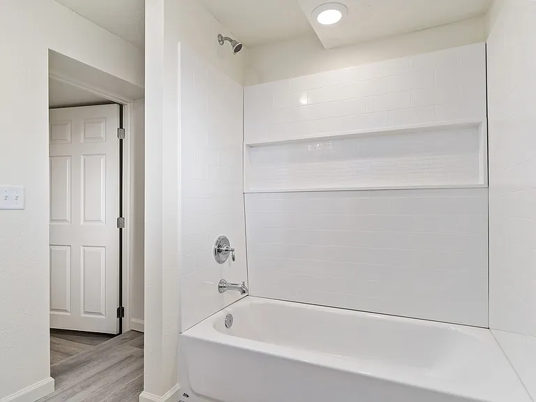 2928 Grant Ave #B — Photo 13