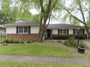 903 Shurts St, Urbana, IL