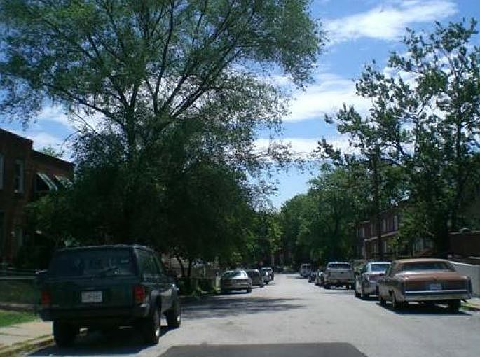 2nd image of 1337 Pontiac Ave