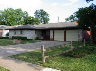 2902 Grove St, Irving, TX 75060