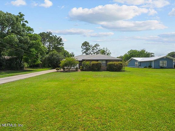 2nd image of 119 PINE OAK Drive