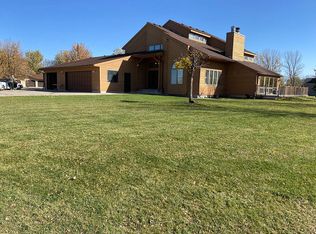 8002 15th St S, Fargo, ND 58104