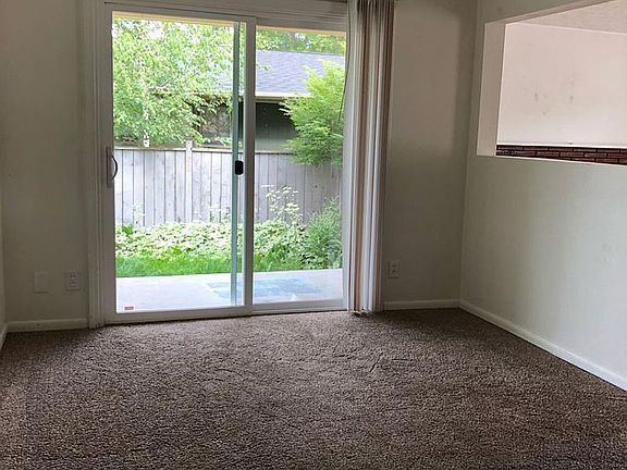 5th image of 631 Hastings Ave