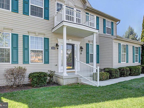 4th image of 108 Bridle Hill Ct