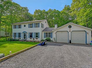 5148 Hickory Ln, East Stroudsburg, PA