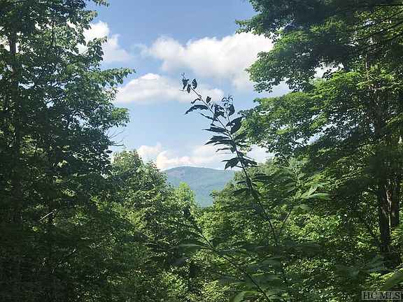 3rd image of 55 Rocky Top Dr